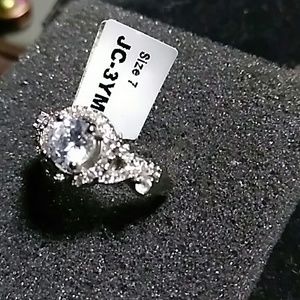 Art Deco style Ring Cushion Set Round Center Stone